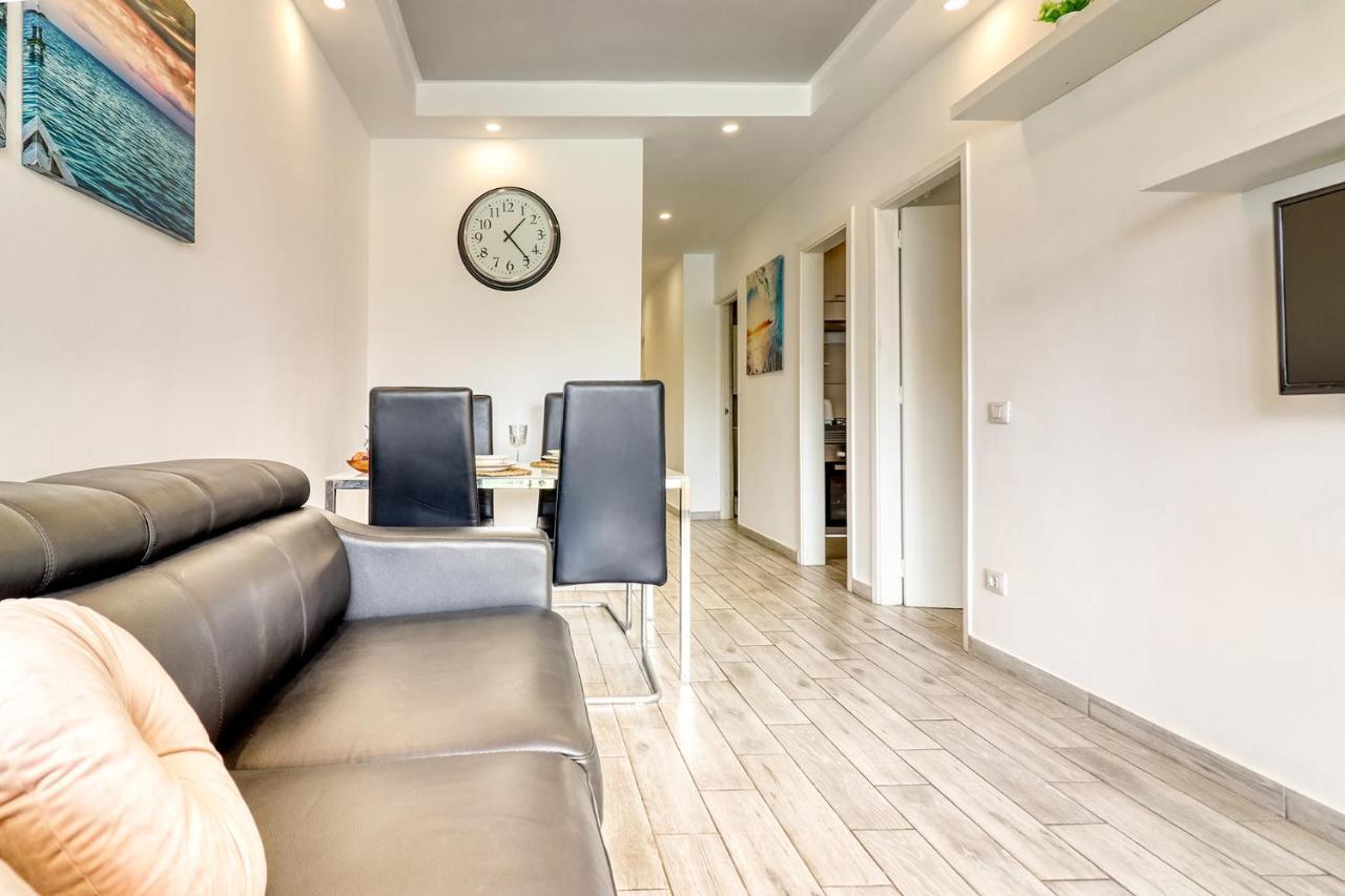 Modern Apartment With An Addictive Terrace View ロスクリスティアーノス エクステリア 写真